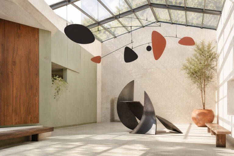 Calder : L'art de rêver en équilibre à la Fondation Louis Vuitton